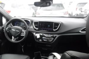 CHRYSLER PACIFICA SELECT - 8