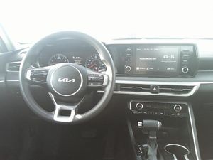 KIA K5 LXS - 4