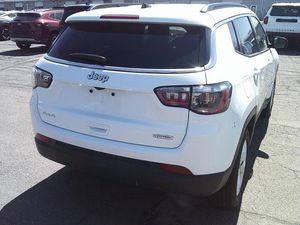 JEEP COMPASS LATITUDE - 2