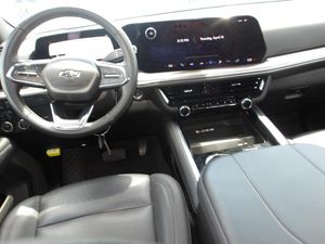 CHEVROLET SUBURBAN Z71 - 9