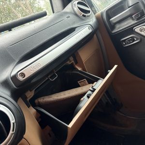 2016 JEEP WRANGLER UNLIMITED SAHARA 缩略图 41