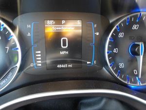 CHRYSLER VOYAGER LX - 5