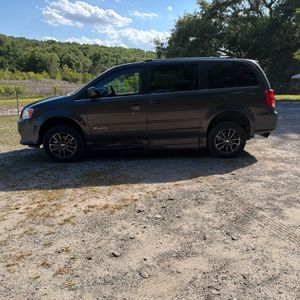 DODGE GRAND CARAVAN SXT - 2