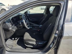HYUNDAI ELANTRA SEL CONVENIENCE - 3