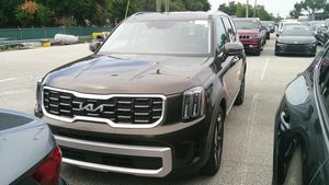 صورة 1 لـ 2025 KIA TELLURIDE S