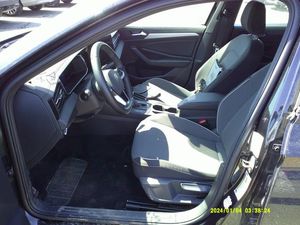 VOLKSWAGEN JETTA SPORT - 3