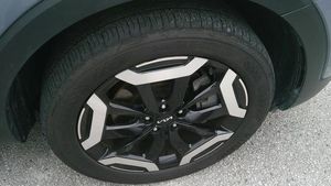 صورة 10 لـ 2025 KIA TELLURIDE S