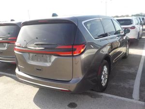 CHRYSLER PACIFICA TOURING L - 2
