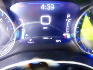 CHRYSLER PACIFICA TOURING L - 5