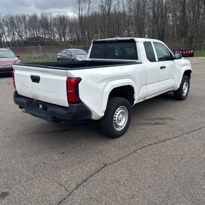 TOYOTA TACOMA SR - 5