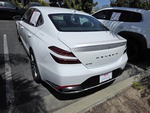 2025 Genesis G70 2.5T — фото 17