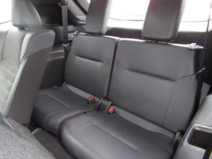 2025 Mitsubishi OUTLANDER SE — миниатюра 18