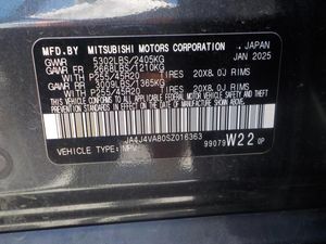 MITSUBISHI OUTLANDER - 7
