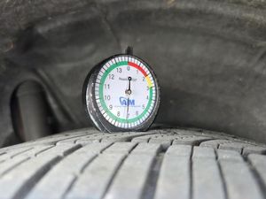 MERCEDES-BENZ CLA - 10