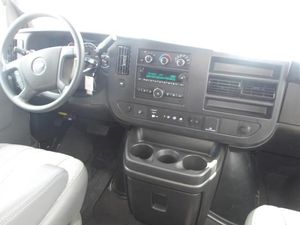 CHEVROLET EXPRESS PASSENGER LT - 8