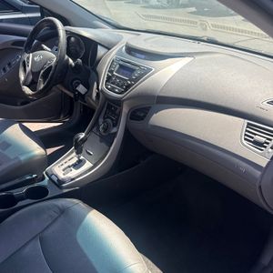 صورة مصغرة 12 لـ 2013 Hyundai ELANTRA LIMITED