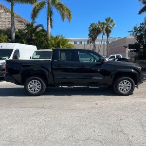 Toyota Tacoma SR5 - 6