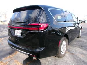 CHRYSLER PACIFICA SELECT - 2