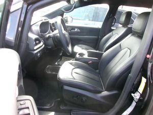 CHRYSLER PACIFICA SELECT - 3