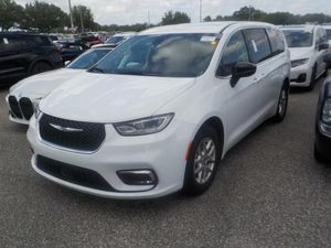 CHRYSLER PACIFICA TOURING L - 1