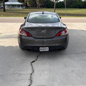 HYUNDAI GENESIS COUPE 2.0T - 4