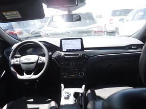 FORD ESCAPE ST-LINE - 8
