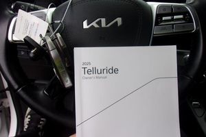 2025 KIA TELLURIDE S — миниатюра 20