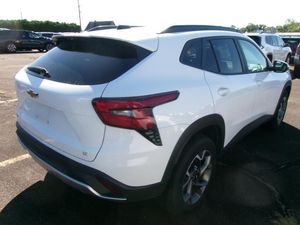 2025 Chevrolet TRAX LT 照片 2