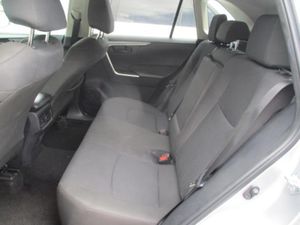 2025 Toyota RAV4 LE thumbnail 16