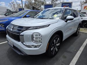 2025 Mitsubishi OUTLANDER 照片 1