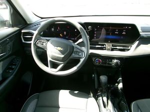 2025 Chevrolet TRAILBLAZER LT 照片 4