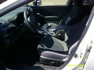 SUBARU CROSSTREK PREMIUM - 3