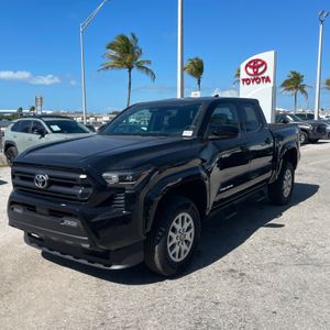 Toyota Tacoma SR5 - 1