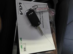 2025 KIA NIRO LX 缩略图 18