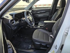 2025 Chevrolet TRAILBLAZER LT 照片 3