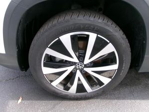 VOLKSWAGEN TAOS SE - 9