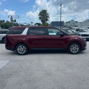2024 KIA CARNIVAL LX 照片 6