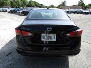 2025 Nissan ALTIMA SV 照片 19