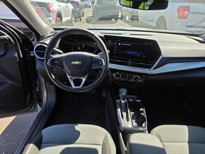 CHEVROLET TRAX LT - 4