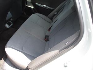 2025 KIA K4 LXS thumbnail 18