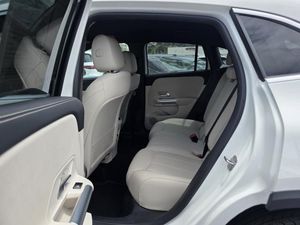 2025 Mercedes-BENZ GLA — миниатюра 12