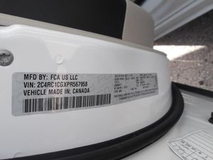 CHRYSLER VOYAGER LX - 7