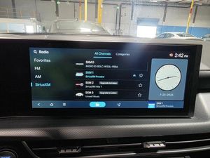 2025 Hyundai SONATA SEL thumbnail 18