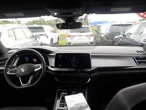 صورة 4 لـ 2025 Volkswagen ATLAS CROSS SPORT 2.0T SE W/TECHNOLOGY