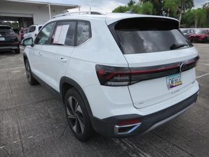 صورة 17 لـ 2025 Volkswagen TAOS SE