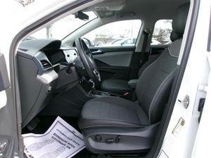 VOLKSWAGEN TAOS SE - 3