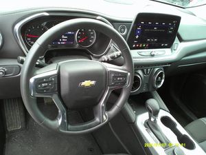 CHEVROLET BLAZER LT - 4