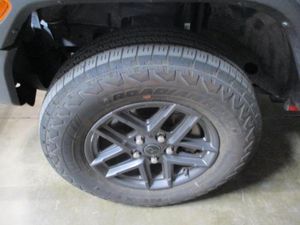 2025 JEEP WRANGLER SAHARA 照片 9