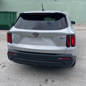 2021 KIA SORENTO LX photo 4