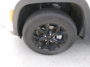 2025 JEEP GRAND CHEROKEE ALTITUDE — фото 8